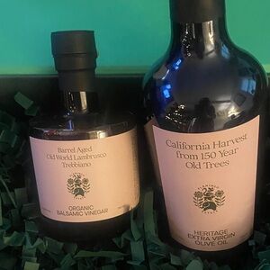 Flamingo Estate Balsamic Vinegar and Olive Oil Set